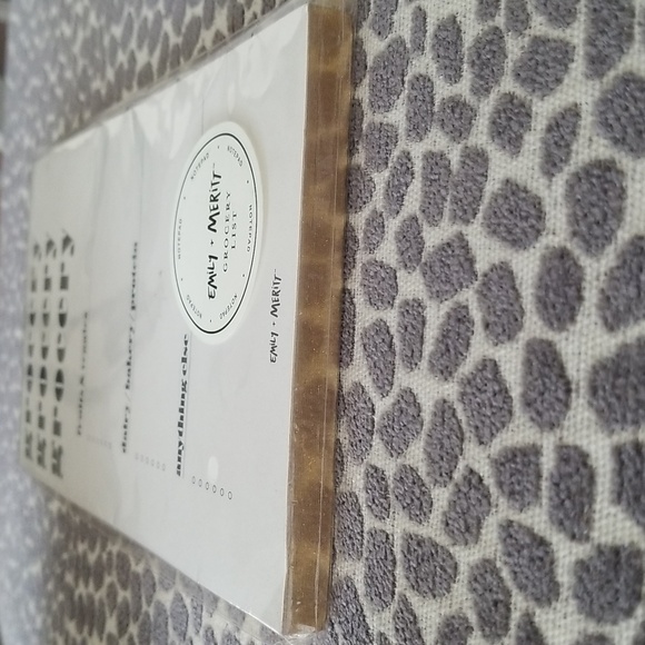 Emily + Meritt Magnetic Grocery List Notepad - Picture 8 of 9